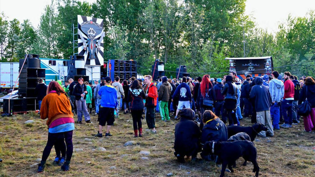 Salerno, rave party abusivo interrotto dalle forze dell’ordine