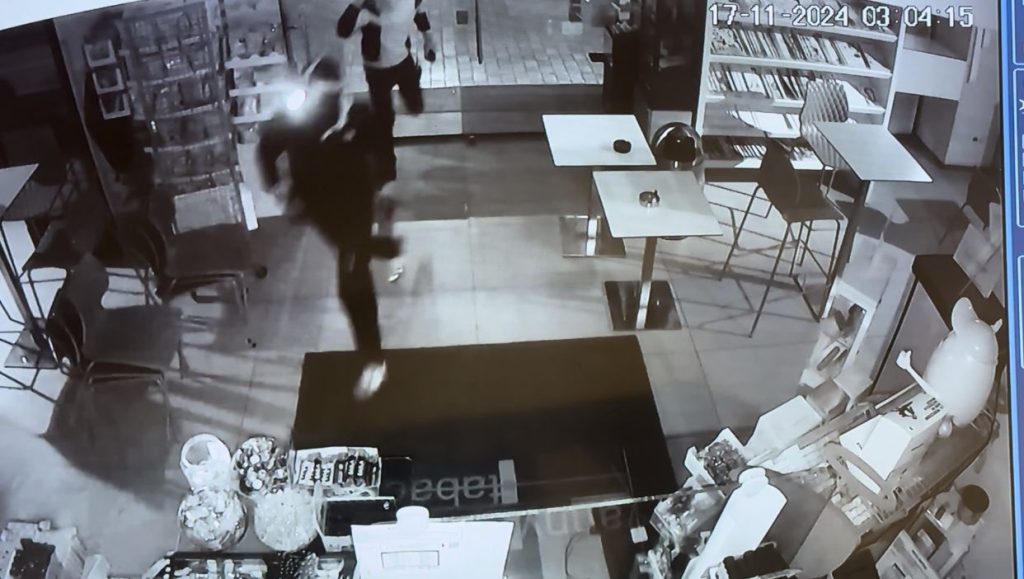 Battipaglia, due furti in dieci minuti: è emergenza