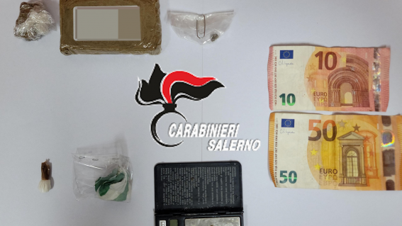Con la droga nell’auto a Vallo della Lucania: arrestato un 32enne