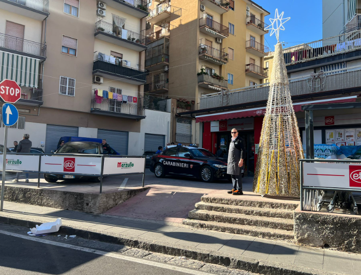 Eboli, rapina con pistola al market Eté