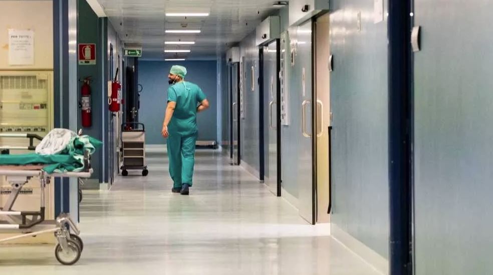 Ospedali vuoti, riparte la caccia ai medici in provincia di Salerno