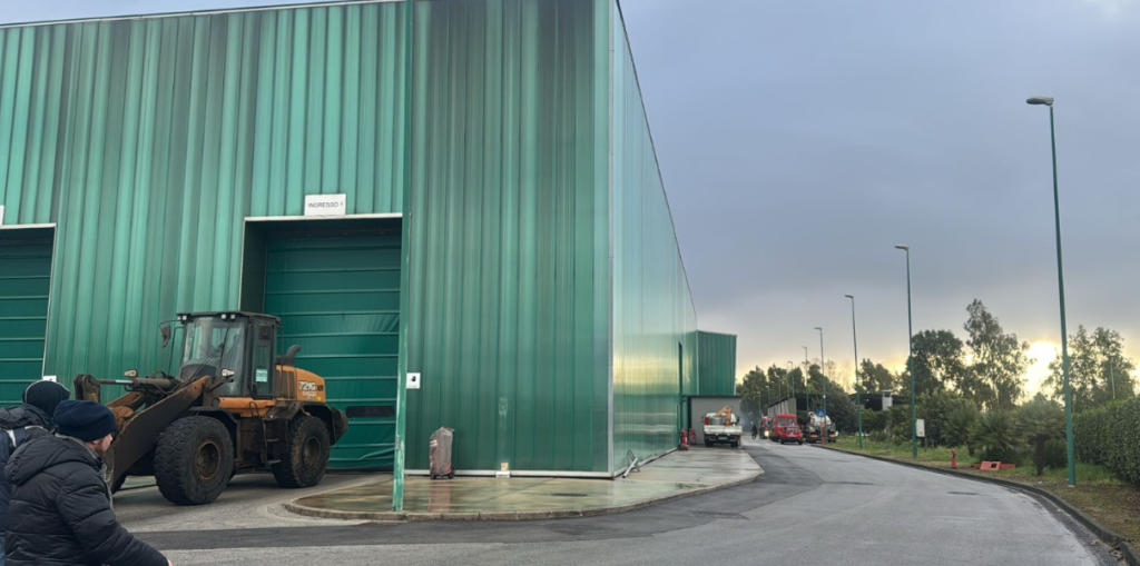 Incendio a Salerno Pulita, sos ambientale