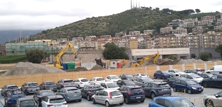 Salerno, giallo sugli hotel di Foce Irno: «Rischio speculazioni»