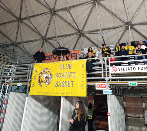 PalaMangano “colabrodo”, è polemica a Scafati