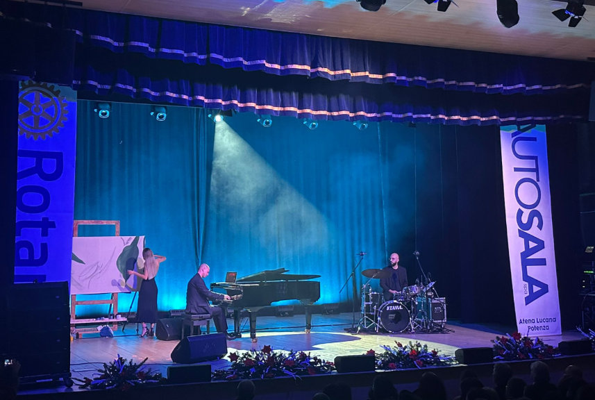 Sala Consilina, sold out al Teatro Scarpetta per il concerto di beneficenza