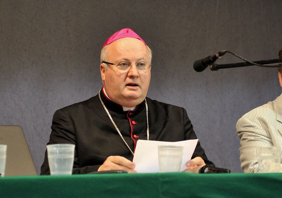 Cava, monsignor Soricelli: «Sto lottando contro il morbo di Parkinson»