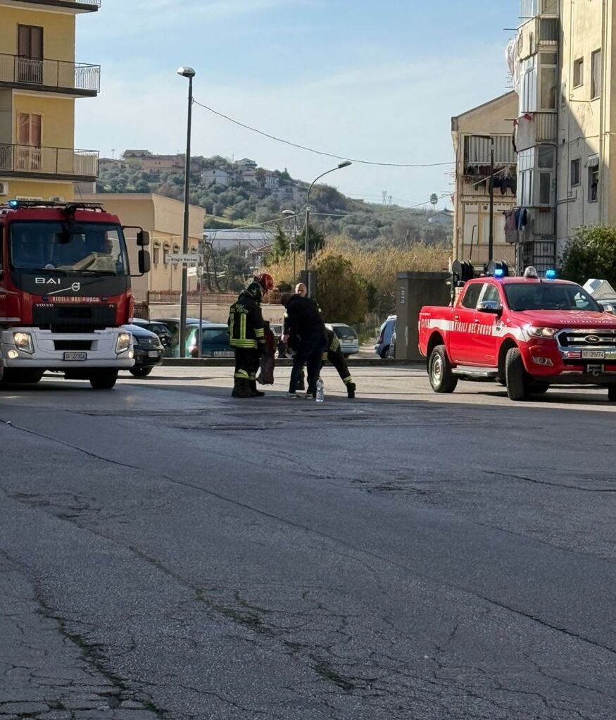 Eboli, brucia una bombola a gas davanti l’abitazione dell’ex moglie