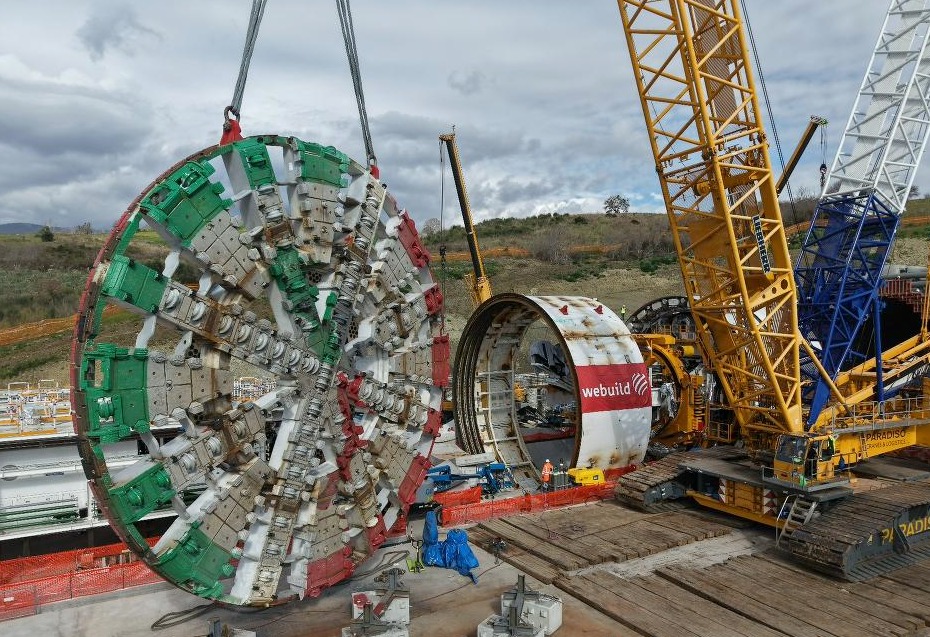 Linea alta velocità nel Salernitano, la talpa meccanica accende i motori