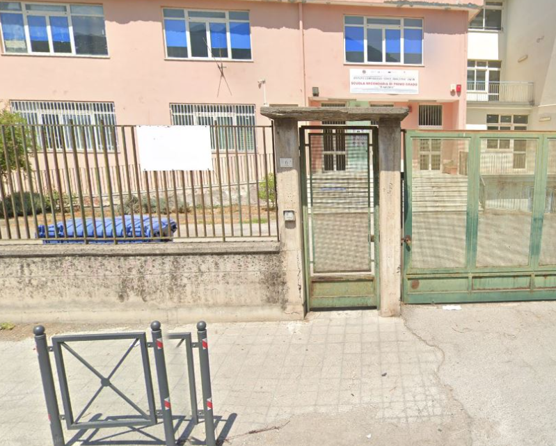 Angri, parcheggio dei veleni: Ferraioli non molla