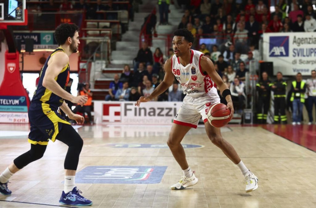 La Givova Scafati cade anche a Varese