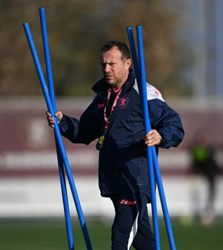 Salernitana, la carica di Breda per Bari
