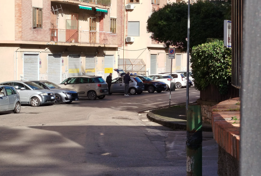 Salerno, trovato morto nella sua auto