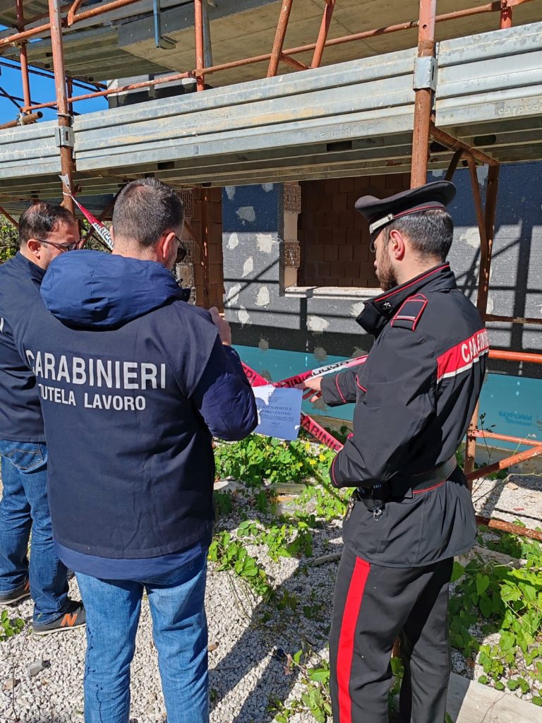 Santa Marina, sequestro di un immobile in costruzione