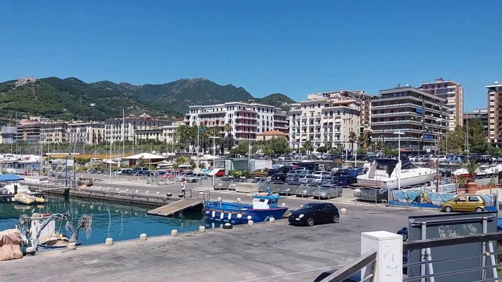 Restyling di piazza della Concordia a Salerno: ecco i soldi, manca il progetto