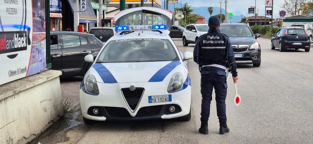 Eboli, controlli della municipale: maxi multa ad automobilista