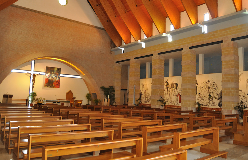 Salerno, i ladri della disperazione piombano in chiesa