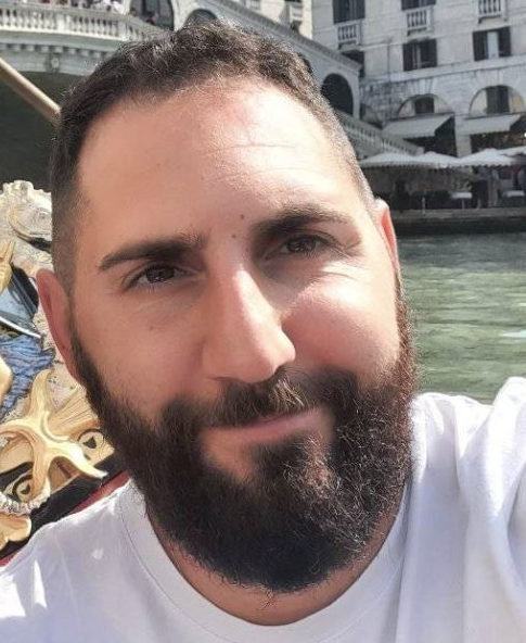 Angri, schianto sulla Statale: muore geometra