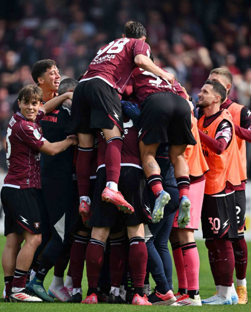 Salernitana, patto d’onore per la salvezza