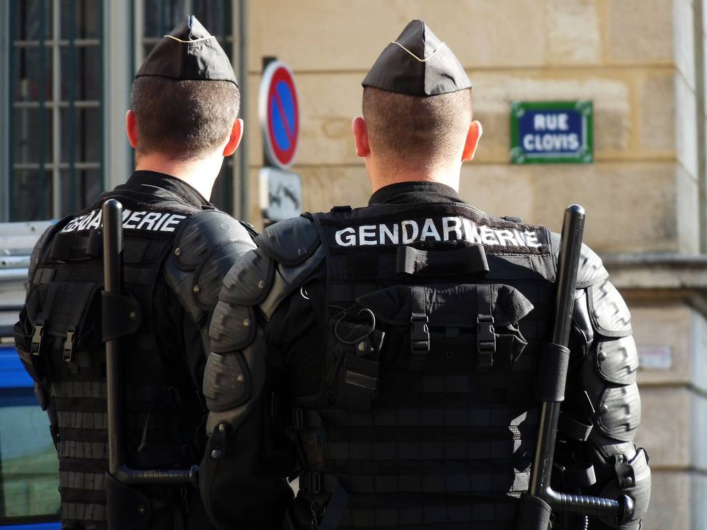 Ragazzo battipagliese alla frontiera con 17mila euro: in carcere
