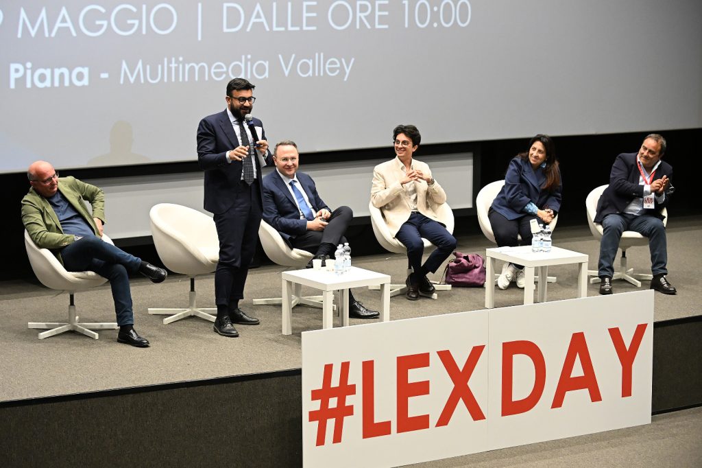 Lex Start, sei leggi un solo futuro