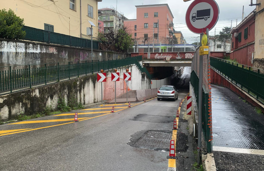 Salerno, i lavori al tunnel bloccati: c’è lo stop all’interdittiva antimafia alla ditta