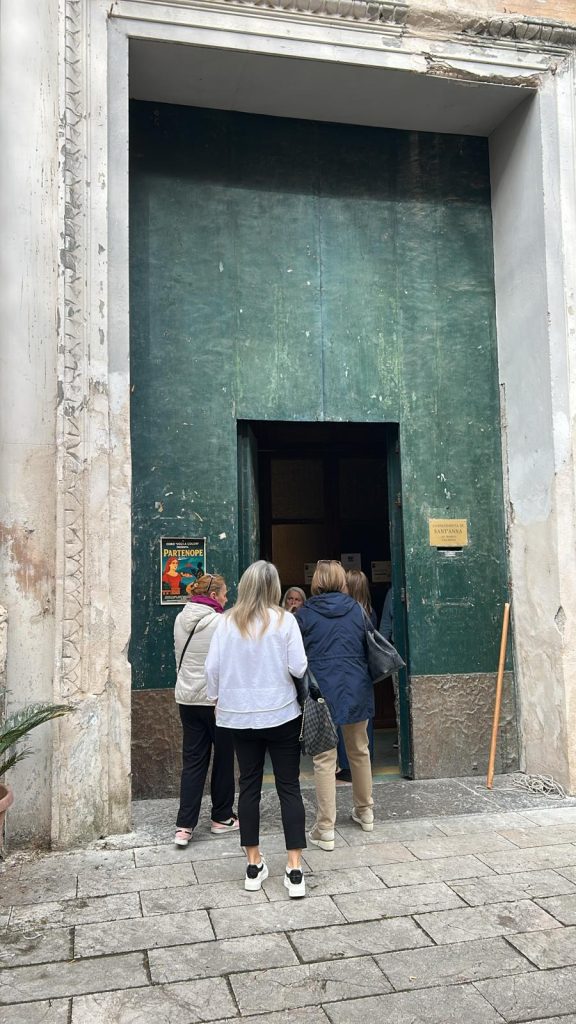 Salerno, raid dei ladri nella chiesa di Sant’Anna al Porto