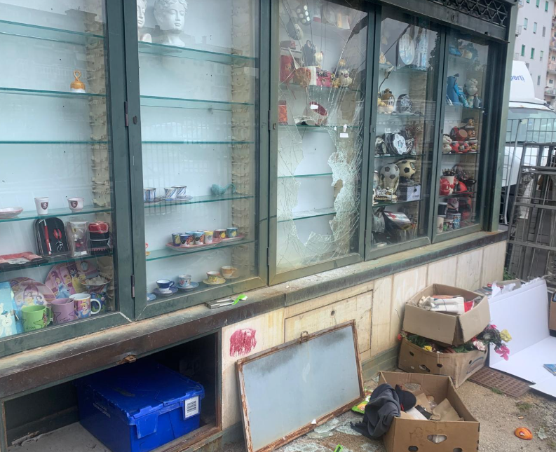 Salerno, a Torrione quinto furto in cinque mesi a un’edicola
