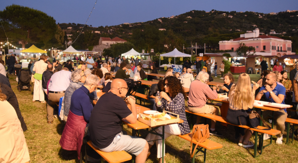 Castellabate celebra il mare: domani termina la 14ª edizione della “Festa del Pescato di Paranza”