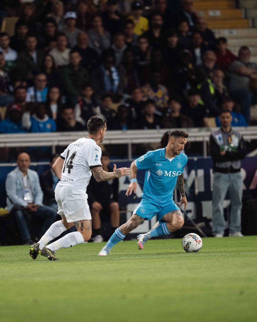 Parma-Napoli 0-0: azzurri ancora a +1 sull’Inter. Finale thriller per lo Scudetto