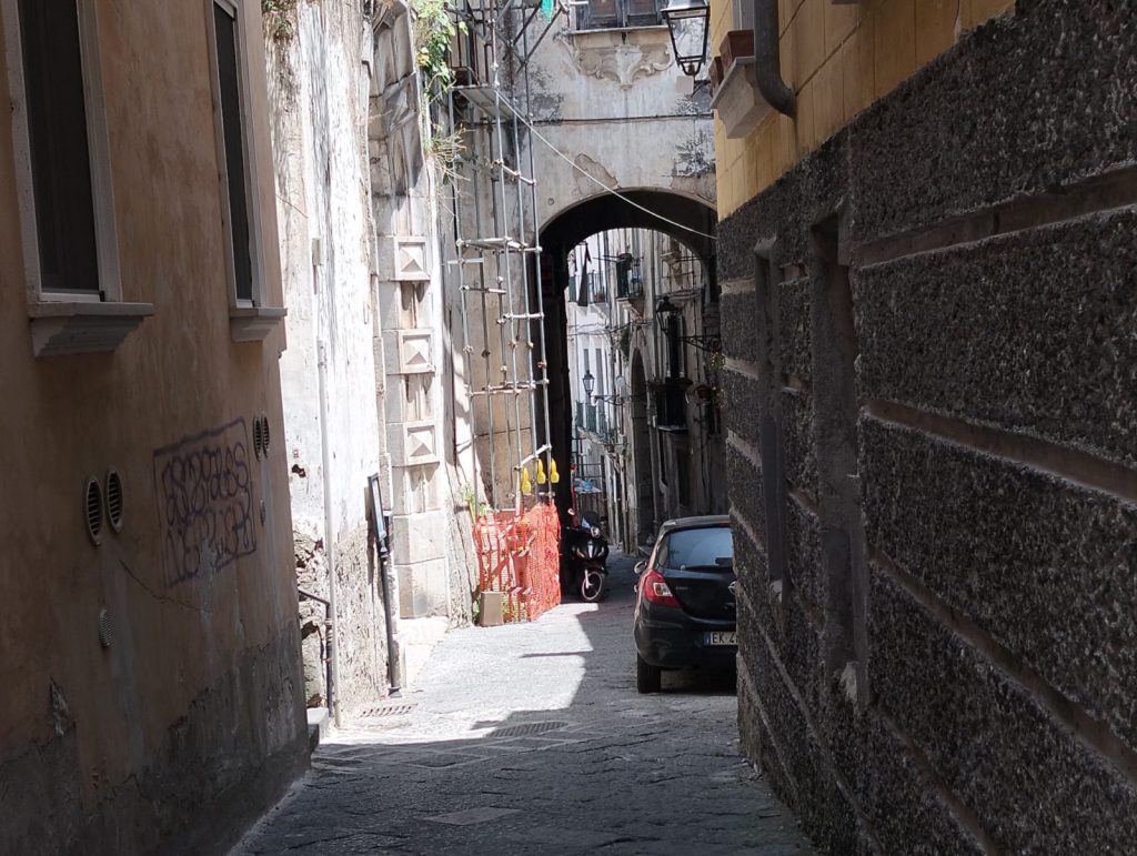 Salerno, il centro storico ritorna agli anni Ottanta