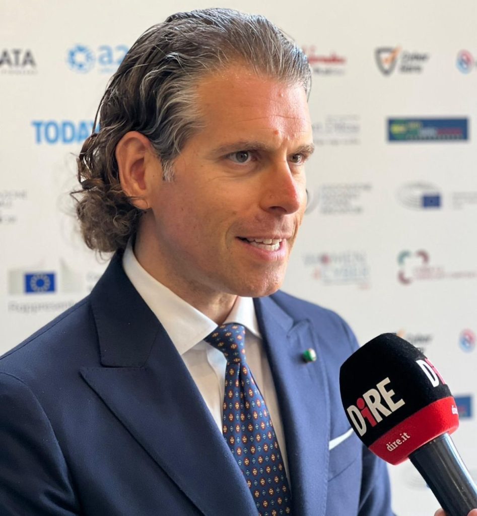 Il Cavaliere De Rosa: «L’Europa rischia di diventare un museo industriale»