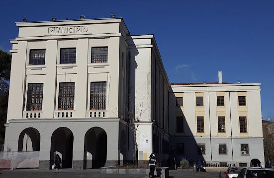 Cava de’ Tirreni, caos sulle politiche sociali: Servalli “avvisa” gli alleati