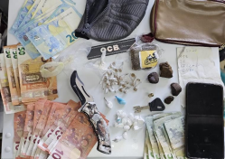 Arrestato a Salerno spacciatore con cocaina, eroina, hashish e munizioni
