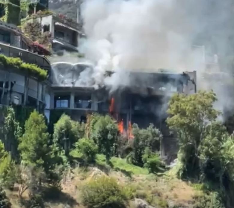 Hotel San Pietro in fiamme, paura a Positano