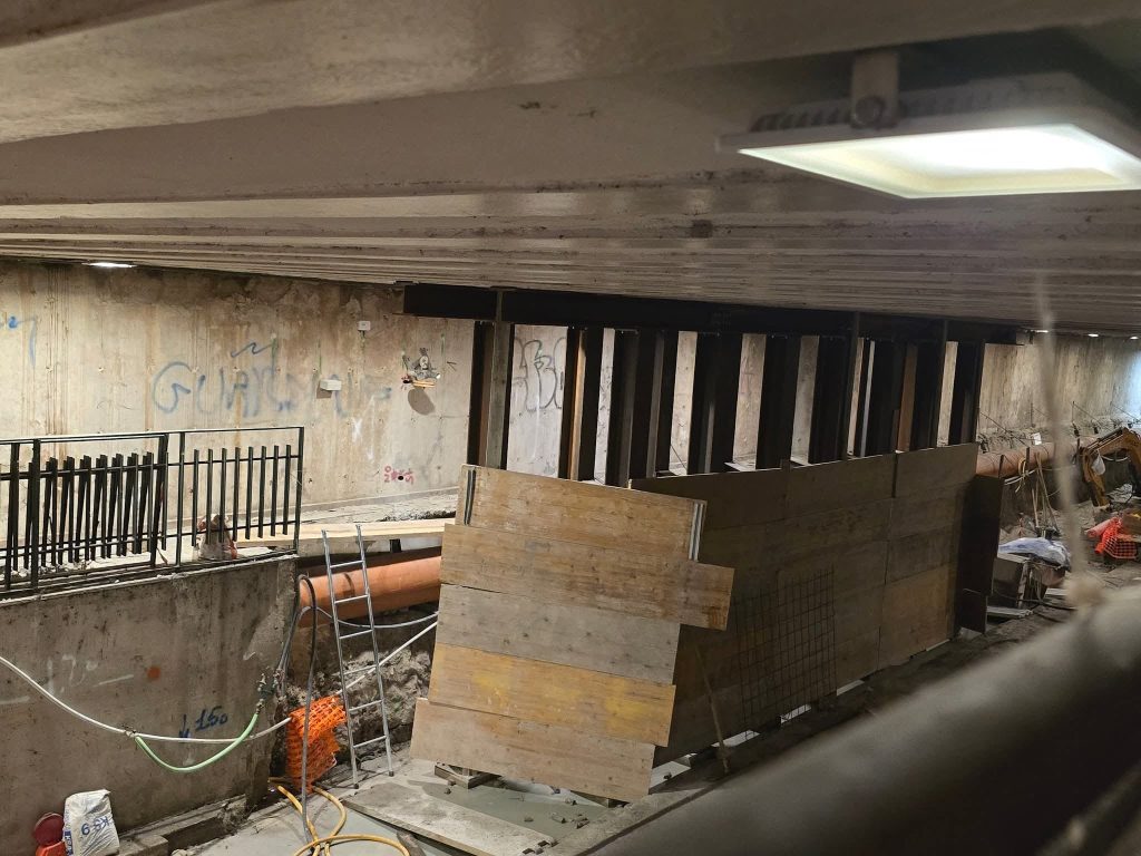Salerno, il cantiere del tunnel: arriva la talpa, restano i disagi