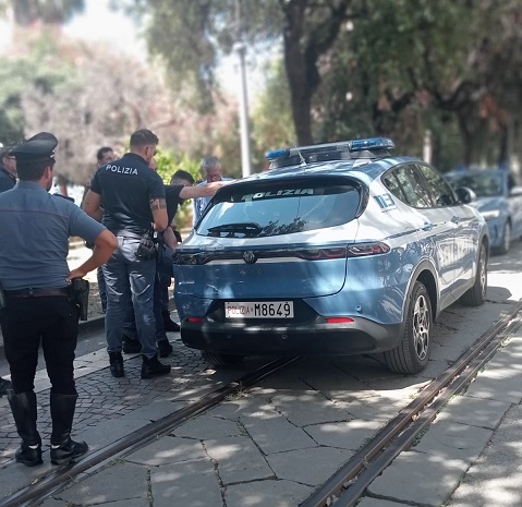 Furti ai danni di turisti sul lungomare di Salerno: fermati due cittadini marocchini