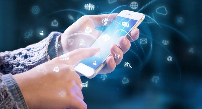 Mercato San Severino, telefoni e internet fuori uso: il sindaco denuncia i gestori 