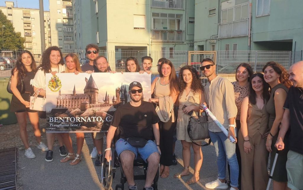 Il miracolo di Carmine, è fuori pericolo: Eboli in festa