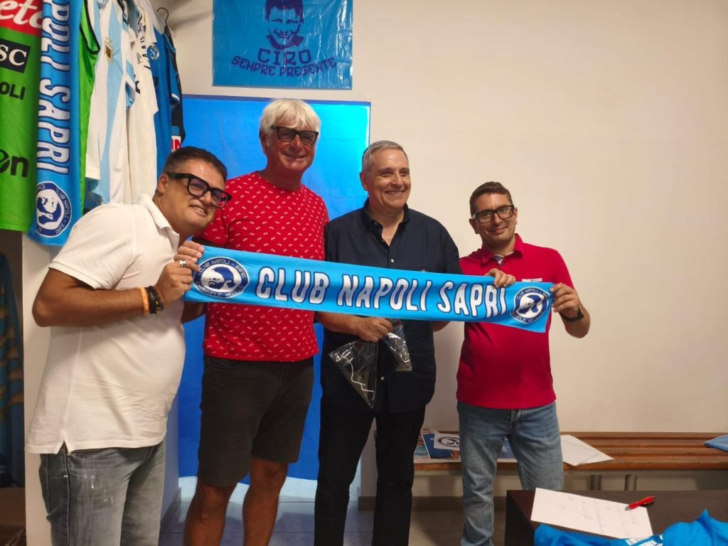 Maurizio De Giovanni socio onorario del Club Napoli Sapri