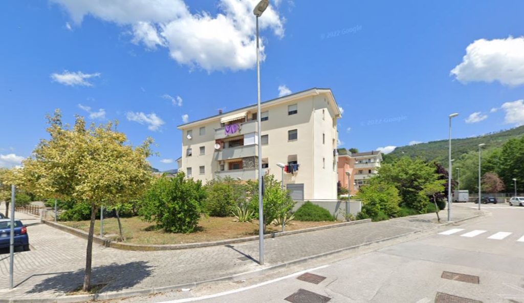 Salerno, pistole e droga nel garage: c’è l’inchiesta