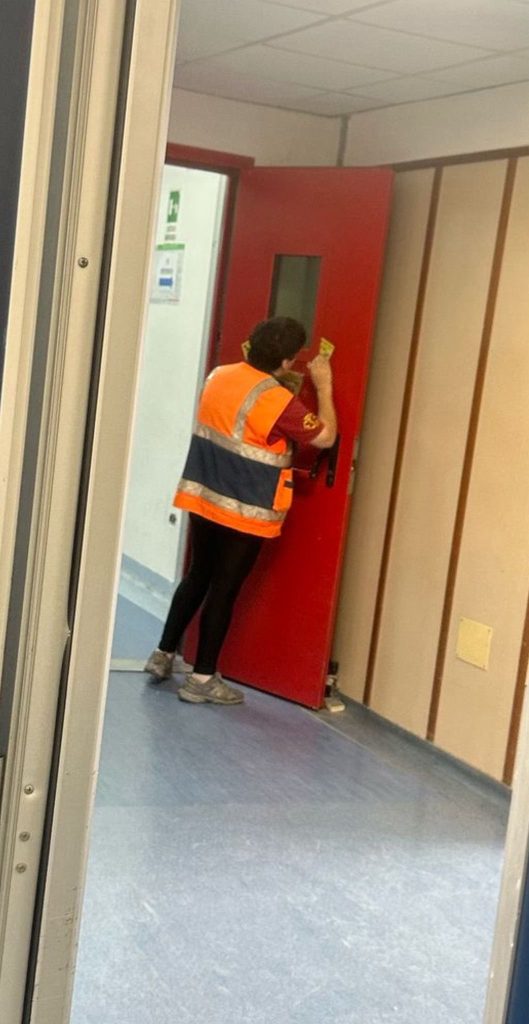 Al Ruggi di Salerno c’è l’invasione delle “croci private”