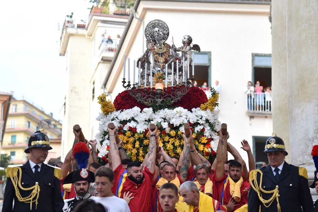 Festa di San Matteo a Salerno, ok a processione e fuochi