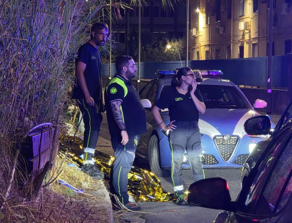 Salerno, polacco trovato morto in strada: il pm ordina l’autopsia
