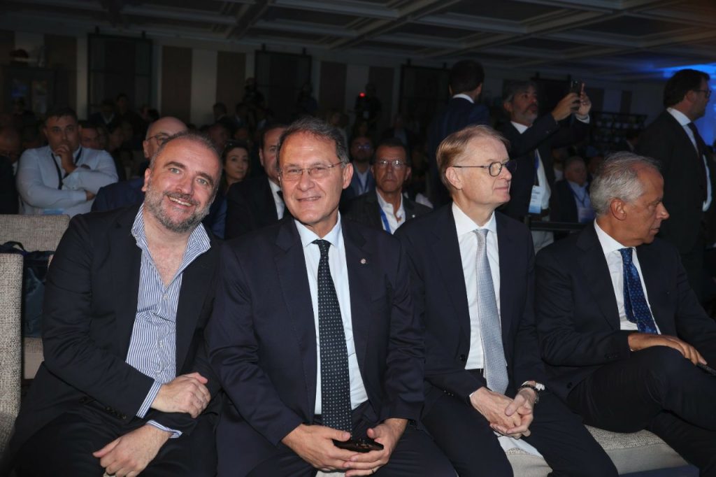 Centrodestra, il candidato alle elezioni in Campania a fine settembre