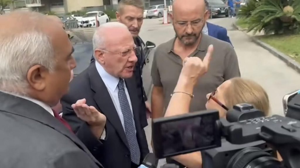 Morta al “Ruggi” di Salerno, la protesta della madre di Pagliarulo contro De Luca