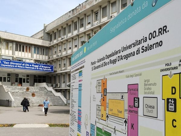 Nuovo dg del “Ruggi”: restano in undici
