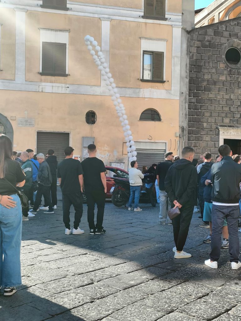 Angri, l’ultimo saluto a Pasquale Pio Mandile