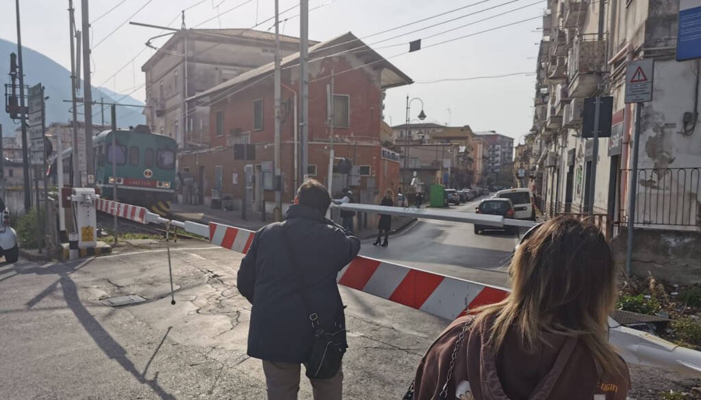 Nocera Inferiore, passaggi a livello e sicurezza treni: via la piano di Rfi lungo la linea storica
