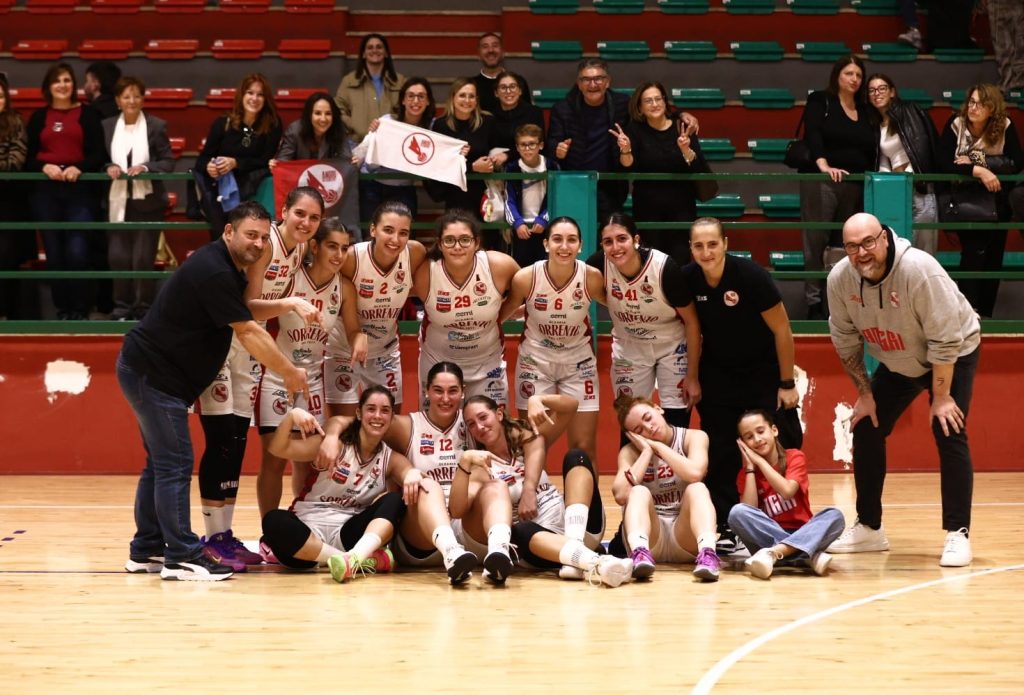 Angri Femminile travolgente: seconda vittoria consecutiva al PalaGalvani contro Benevento (87-66)
