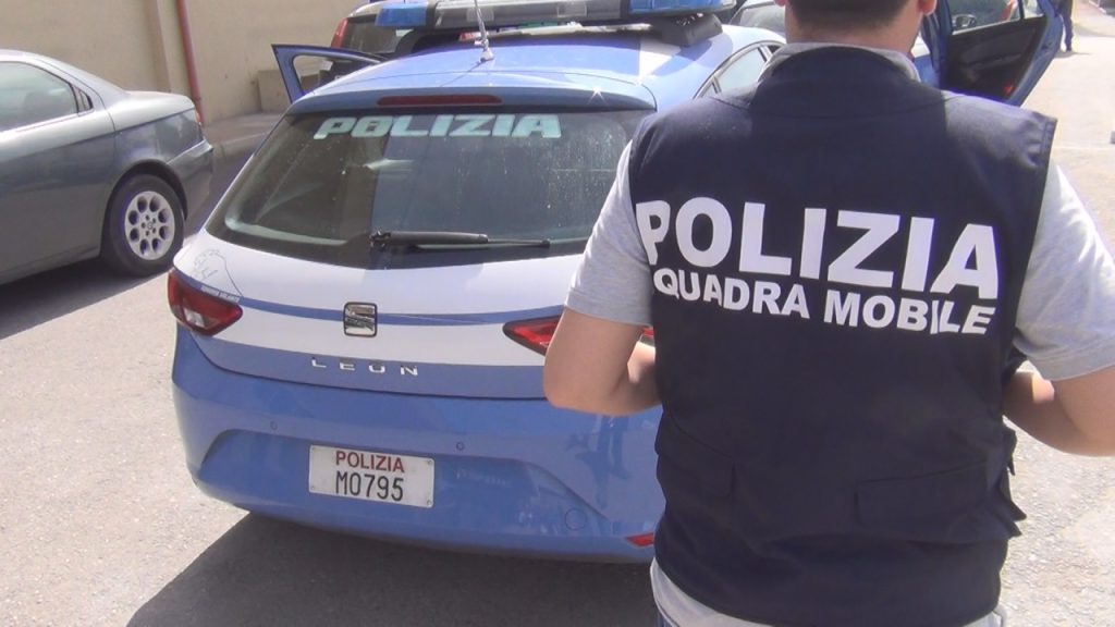 Giallo a Salerno: «Sono stata violentata». Indaga la polizia